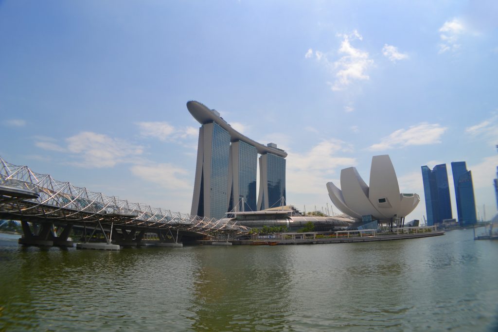 Marina Bay Sand-Helix Bridge