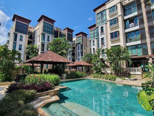 Duplex penthouse at freehold D’Ecosia offered for $2.5 mil